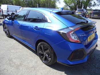 Used Honda Civic 2019 for sale - 79106780: Photo