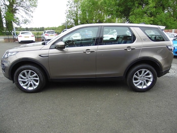 Used Land Rover Discovery Sport 2017 for sale - 79132609: Photo