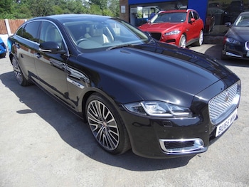 Used Jaguar XJ 2015 for sale - 79082954: Photo