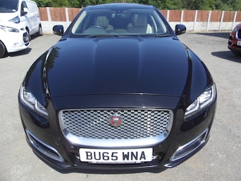 Used Jaguar XJ 2015 for sale - 79082954: Photo