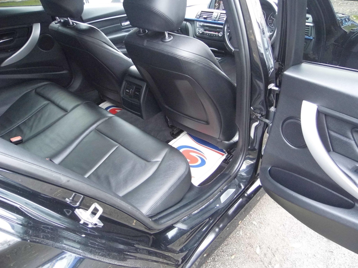 Used BMW 3 Series 2014 for sale - 76336260: Photo 11