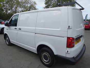Used Volkswagen Transporter 2018 for sale - 76214721: Photo