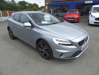 Used Volvo V40 2017 for sale - 79082960: Photo