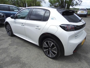 Used Peugeot E-208 2022 for sale - 79082956: Photo