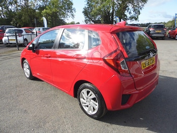 Used Honda Jazz 2016 for sale - 76060277: Photo 4