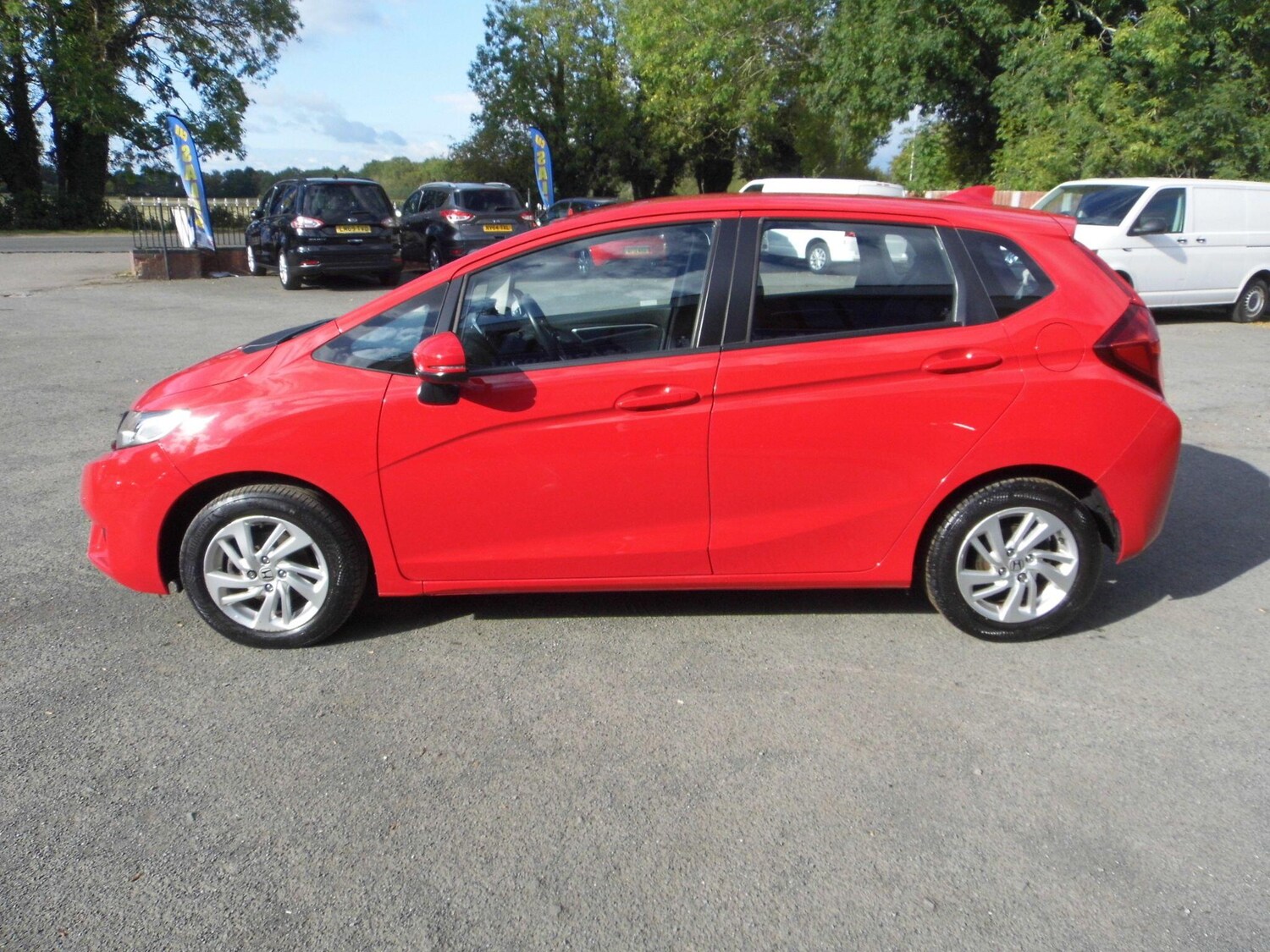 Used Honda Jazz 2016 for sale - 76060277: Photo 5