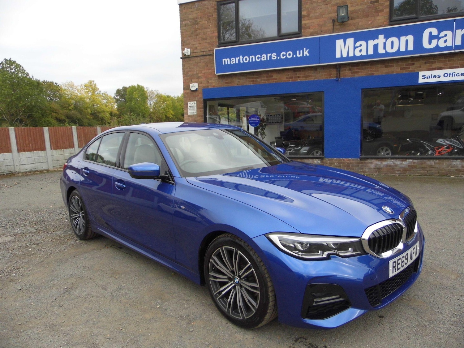 Used BMW 3 Series 2019 for sale - 76227176: Photo 1