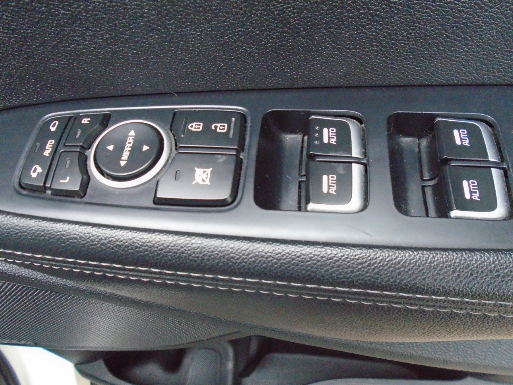 Used Kia Sorento 2017 for sale - 76413869: Photo 17