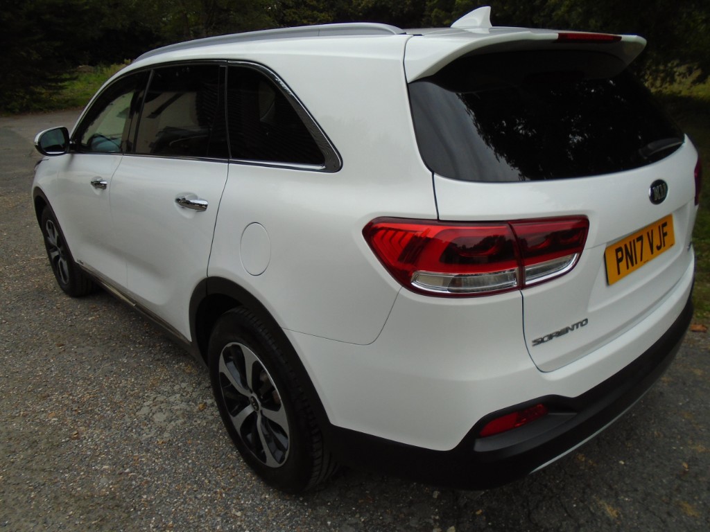 Used Kia Sorento 2017 for sale - 76413869: Photo 4
