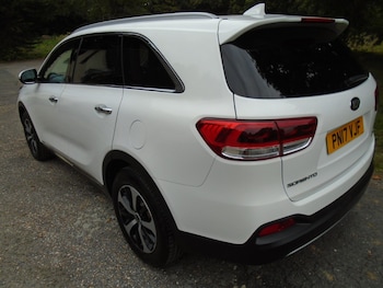 Used Kia Sorento 2017 for sale - 76413869: Photo