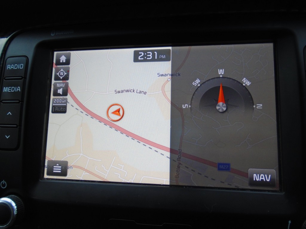 Used Kia Carens 2018 for sale - 76571335: Photo 13