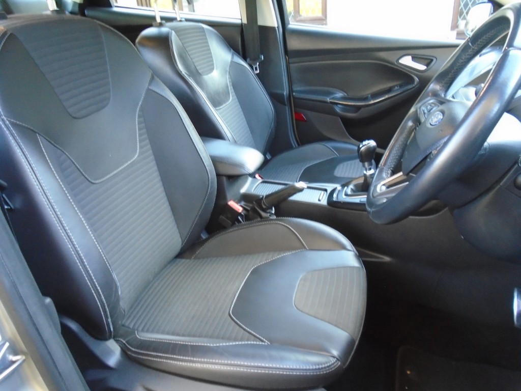 Used Ford Focus 2018 for sale - 76627435: Photo 11