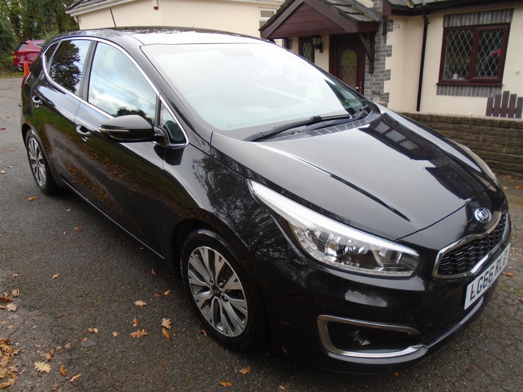 Used Kia Ceed 2016 for sale - 76606050: Photo 1