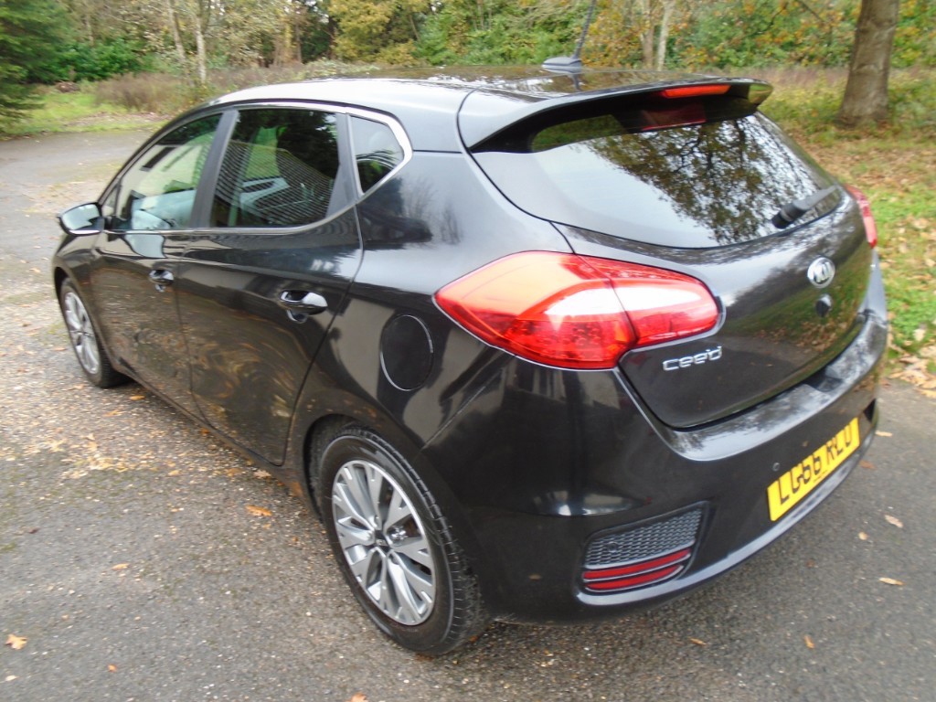 Used Kia Ceed 2016 for sale - 76606050: Photo 4