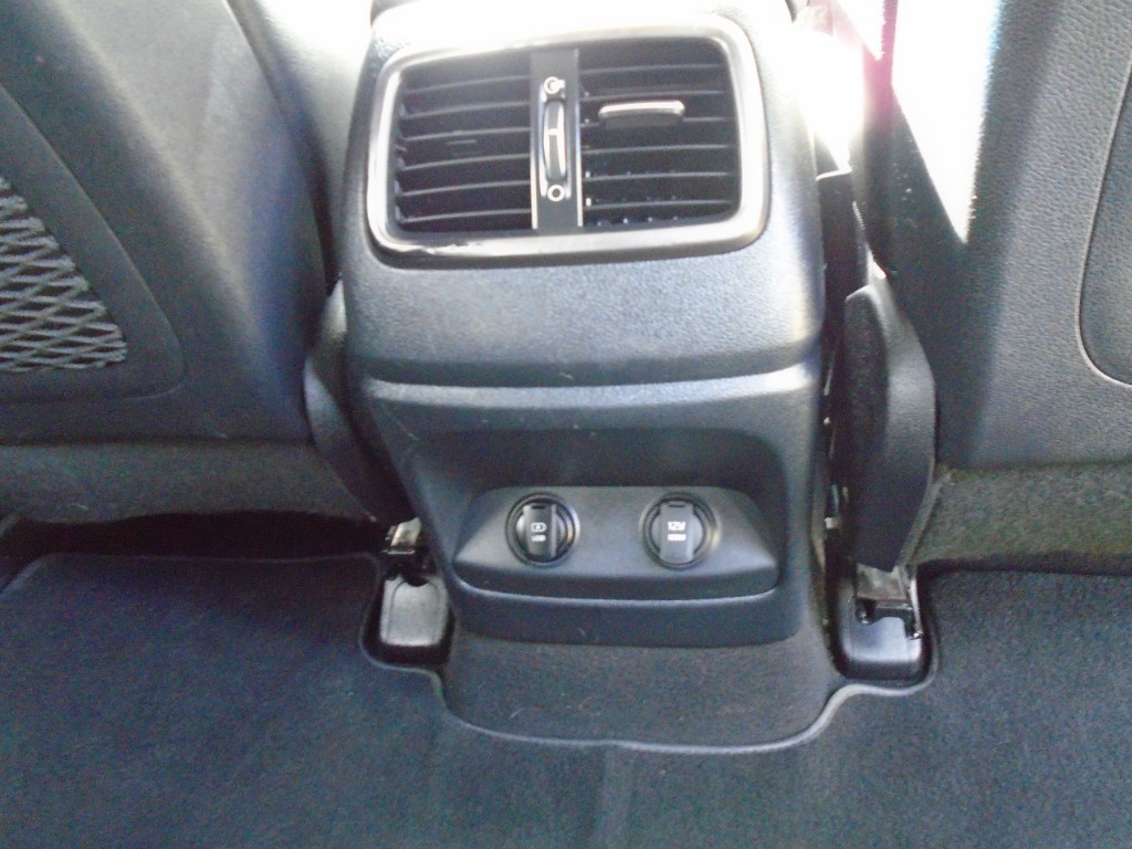 Used Kia Sorento 2015 for sale - 76413872: Photo 33