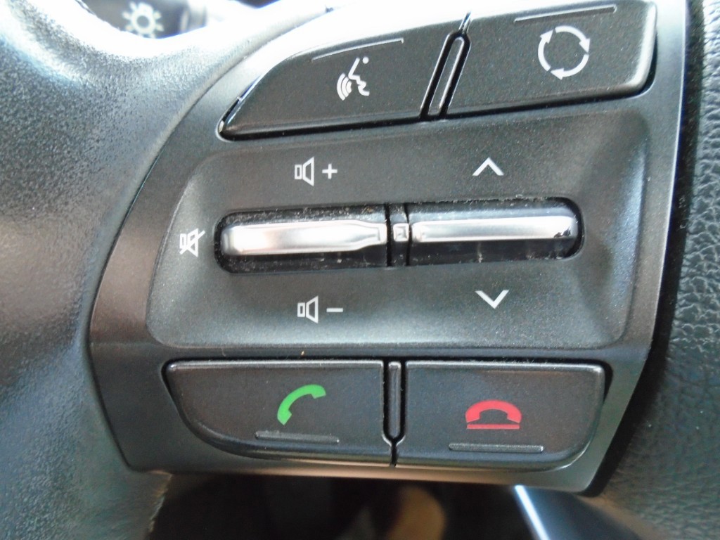 Used Hyundai i30 2018 for sale - 76413868: Photo 18