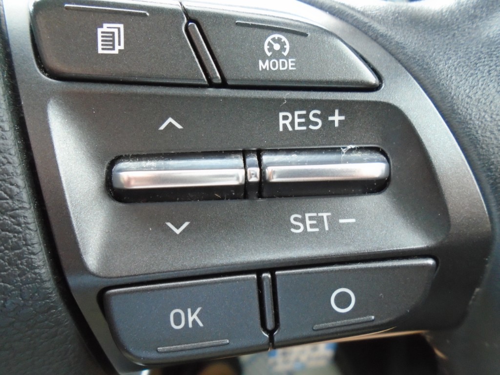 Used Hyundai i30 2018 for sale - 76413868: Photo 19