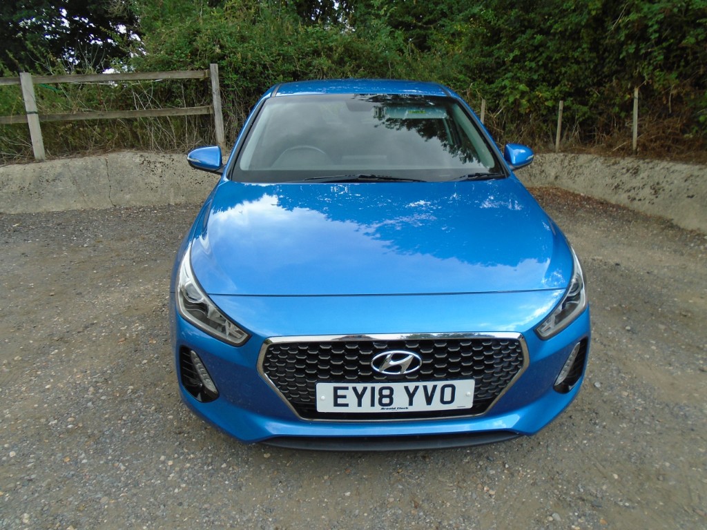 Used Hyundai i30 2018 for sale - 76413868: Photo 2