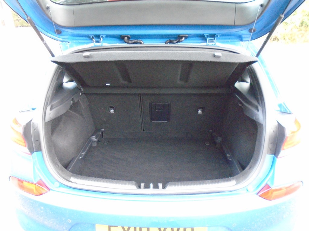 Used Hyundai i30 2018 for sale - 76413868: Photo 6