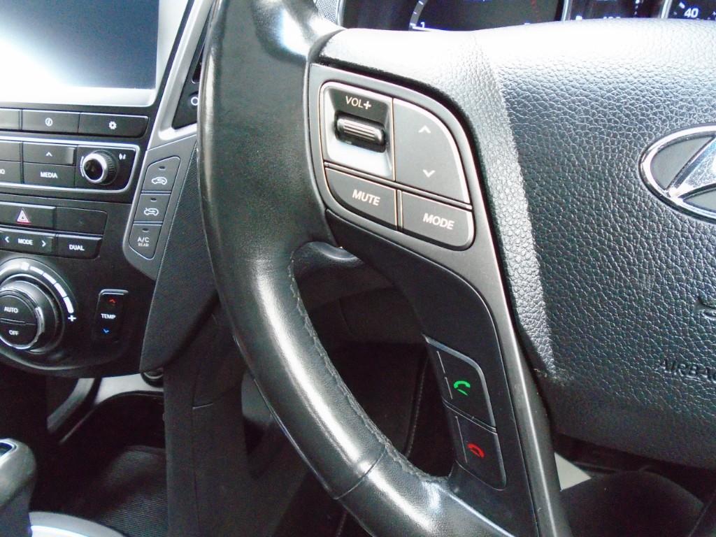 Used Hyundai Santa Fe 2016 for sale - 76413875: Photo 18