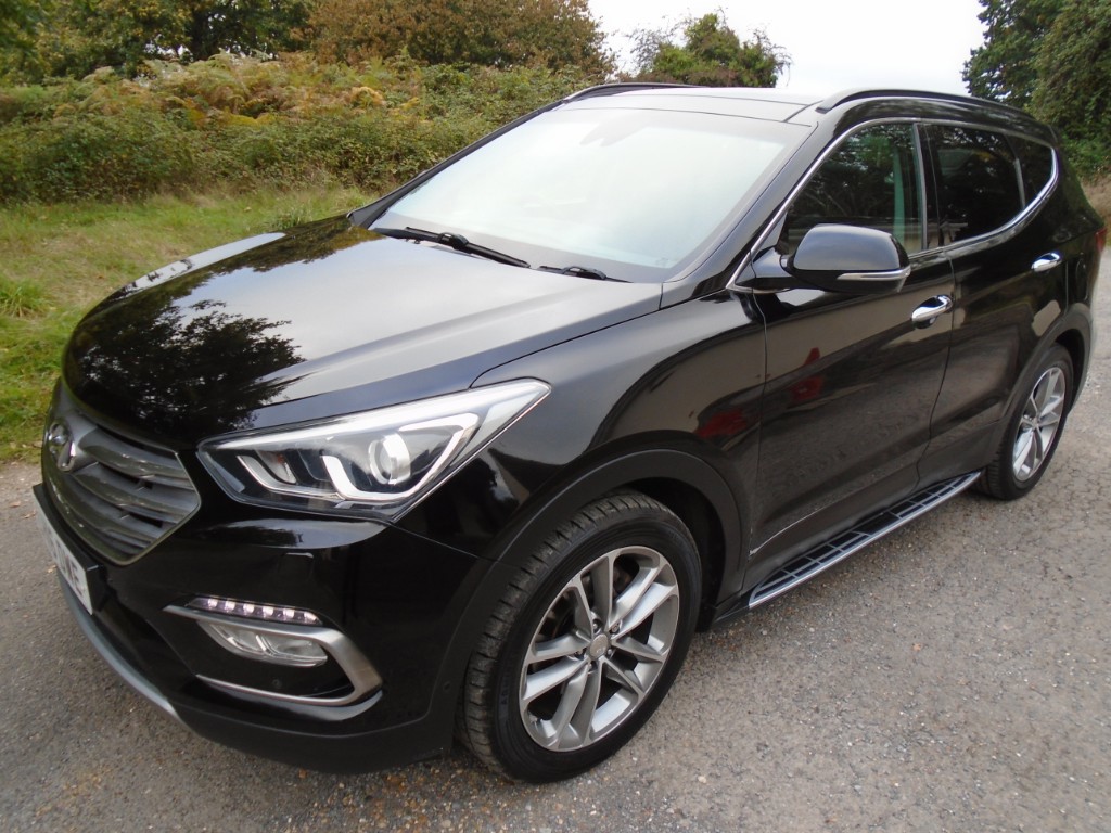 Used Hyundai Santa Fe 2016 for sale - 76413875: Photo 3