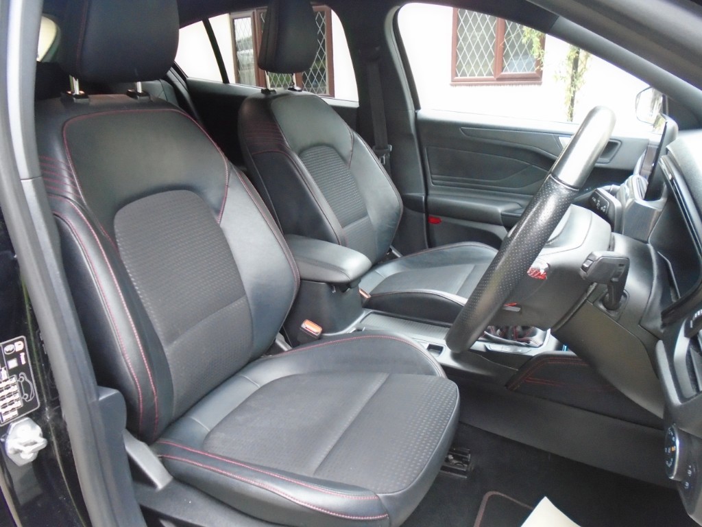 Used Ford Focus 2019 for sale - 76413866: Photo 11