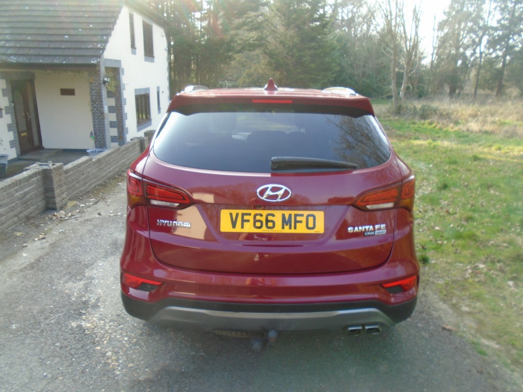 Used Hyundai Santa Fe 2017 for sale - 76413879: Photo 5