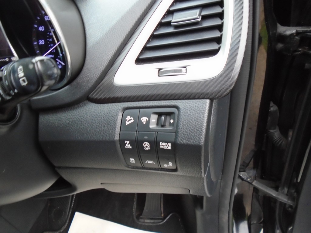 Used Hyundai Santa Fe 2016 for sale - 76606051: Photo 15