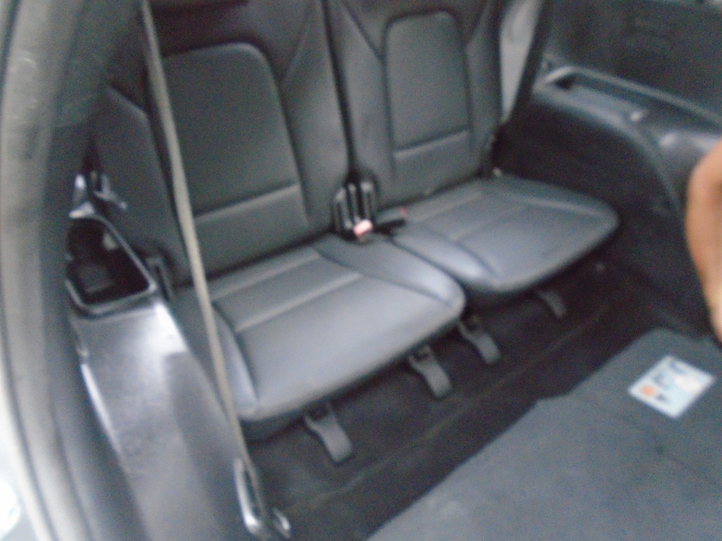 Used Hyundai Santa Fe 2013 for sale - 76413873: Photo 11