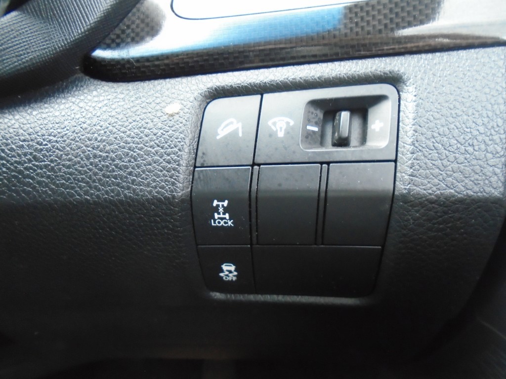 Used Hyundai Santa Fe 2013 for sale - 76413873: Photo 13