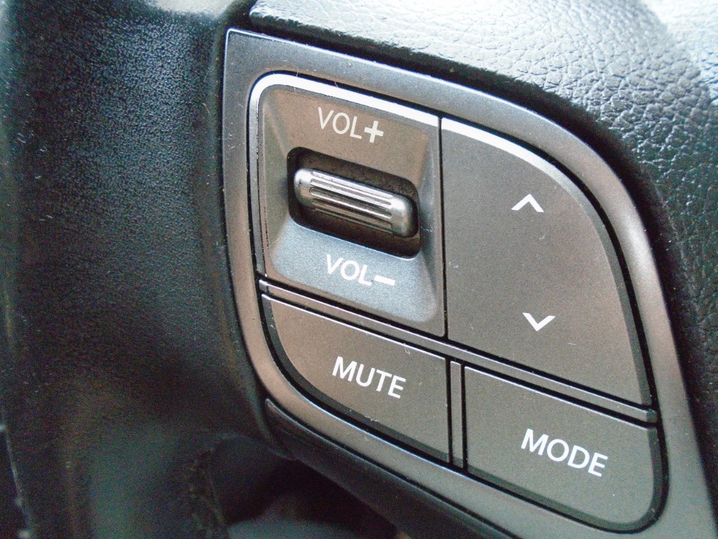 Used Hyundai Santa Fe 2013 for sale - 76413873: Photo 16