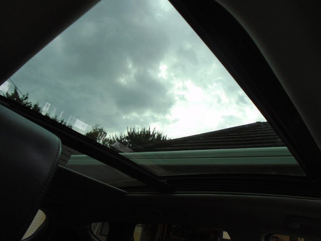 Used Hyundai Santa Fe 2013 for sale - 76413873: Photo 26