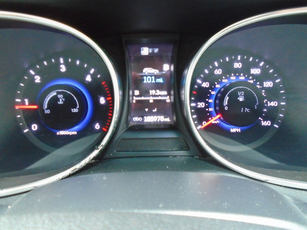 Used Hyundai Santa Fe 2013 for sale - 76413873: Photo 27