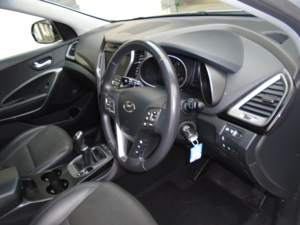 Used Hyundai Santa Fe 2015 for sale - 76413877: Photo 13