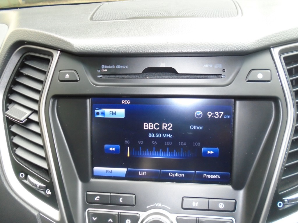 Used Hyundai Santa Fe 2015 for sale - 76413877: Photo 19