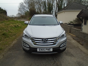 Used Hyundai Santa Fe 2015 for sale - 76413877: Photo