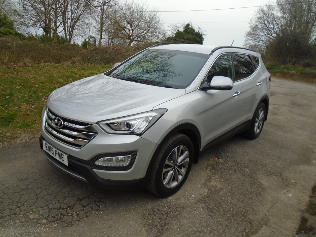 Used Hyundai Santa Fe 2015 for sale - 76413877: Photo 3