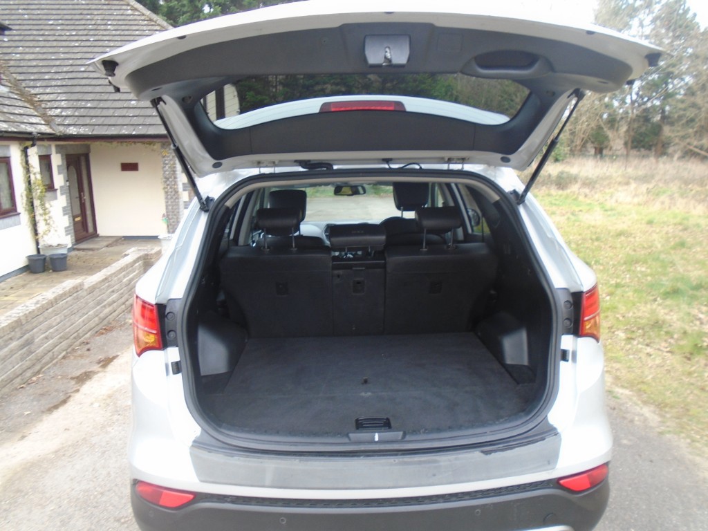 Used Hyundai Santa Fe 2015 for sale - 76413877: Photo 7