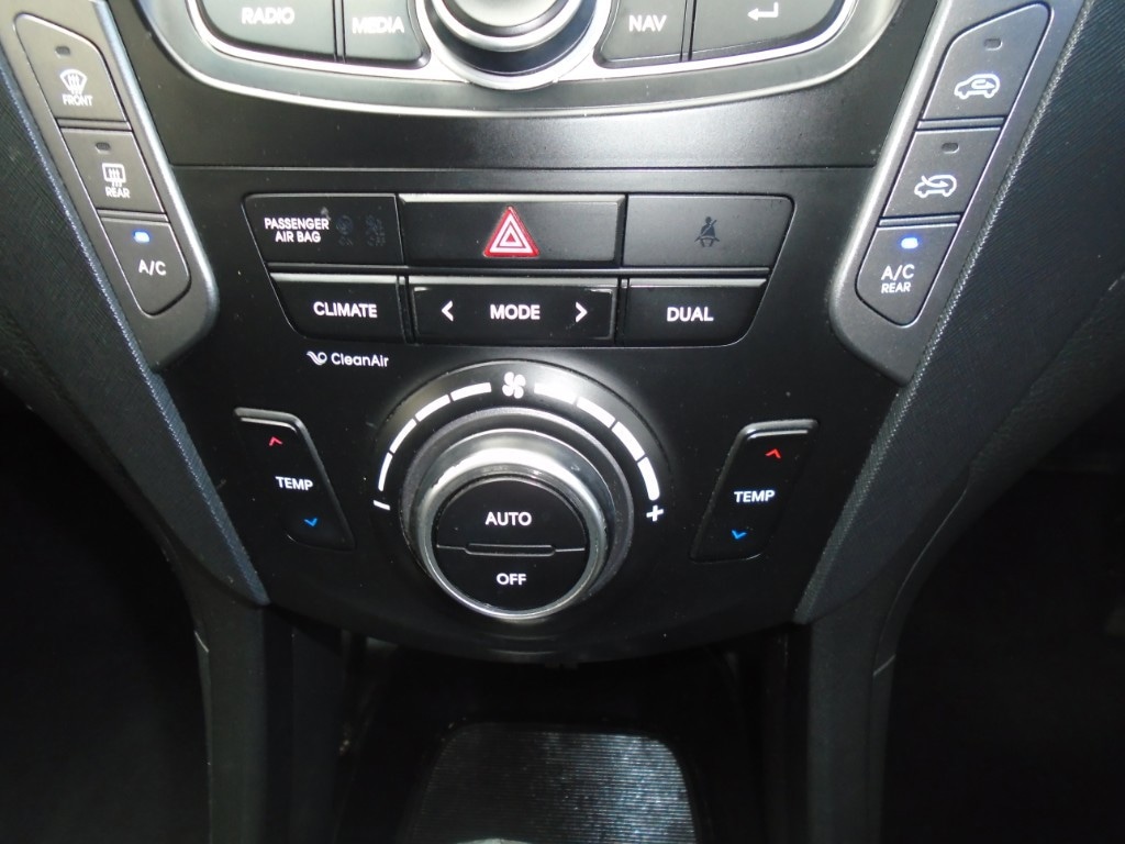 Used Hyundai Santa Fe 2014 for sale - 76413878: Photo 27