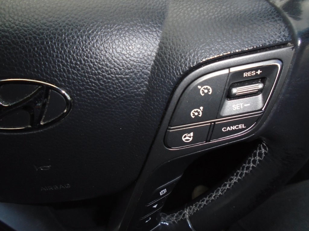 Used Hyundai Santa Fe 2014 for sale - 76413878: Photo 31