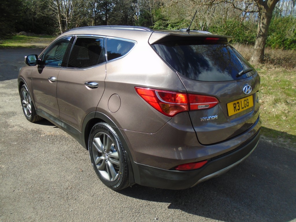 Used Hyundai Santa Fe 2014 for sale - 76413878: Photo 4