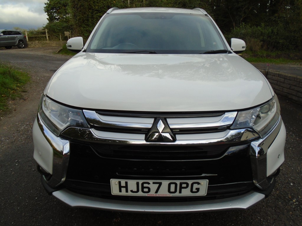 Used Mitsubishi Outlander 2017 for sale - 76483162: Photo 2