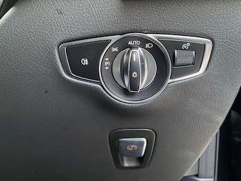 Used Mercedes-Benz EQC 2023 for sale - 77595505: Photo