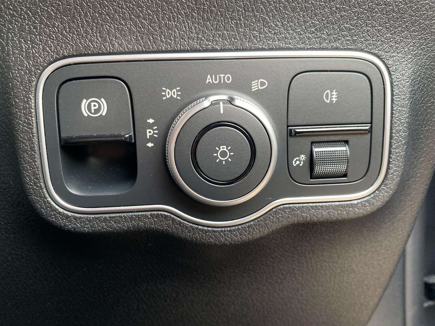 Used Mercedes-Benz EQB 2023 for sale - 77789539: Photo 22