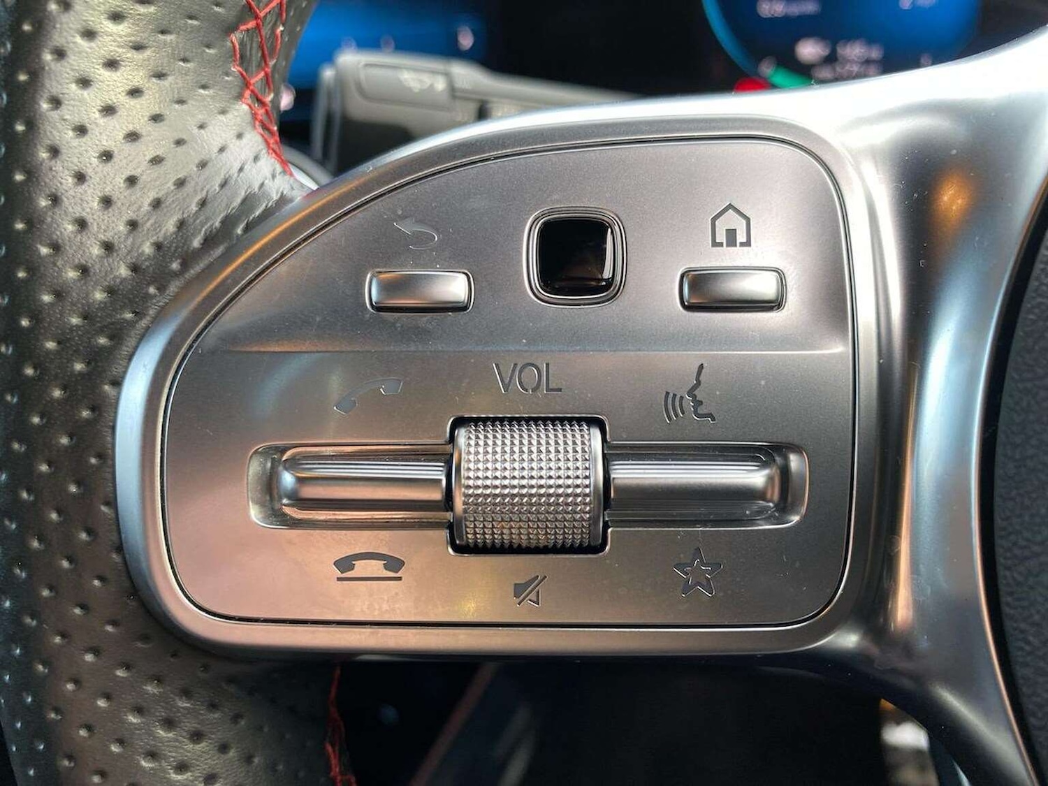 Used Mercedes-Benz EQB 2023 for sale - 77789539: Photo 26