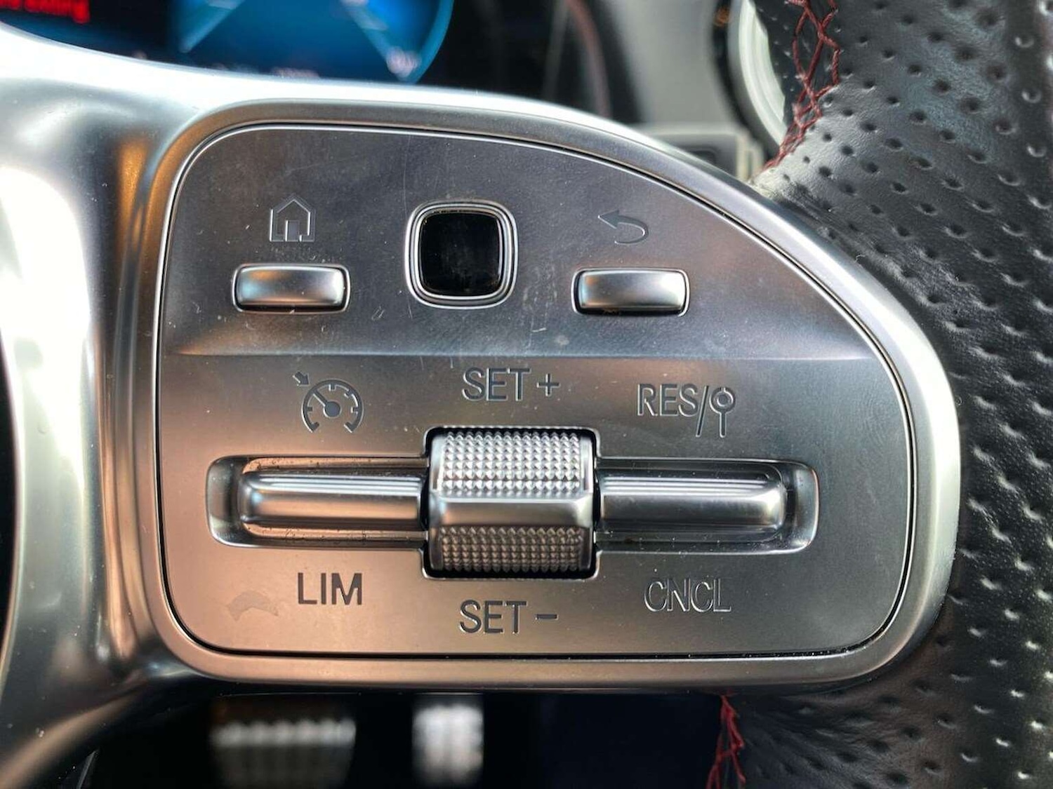 Used Mercedes-Benz EQB 2023 for sale - 77789539: Photo 27