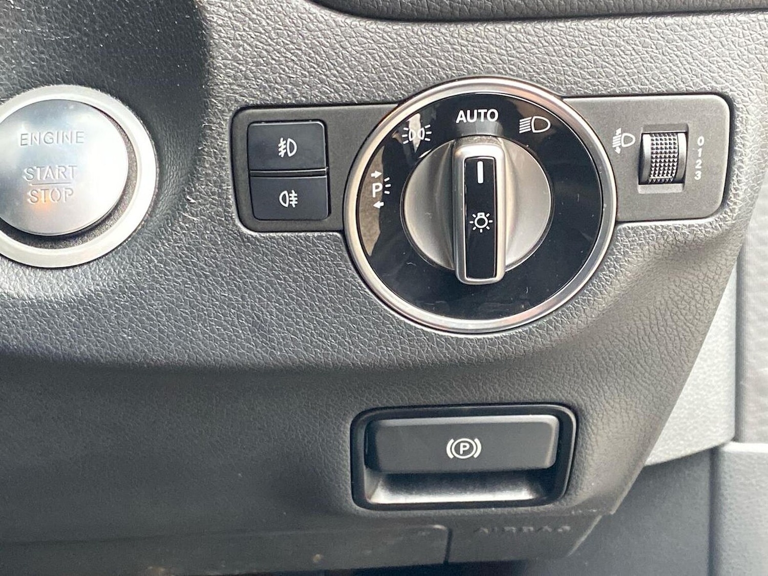 Used Mercedes-Benz GLA 2018 for sale - 77033487: Photo 22