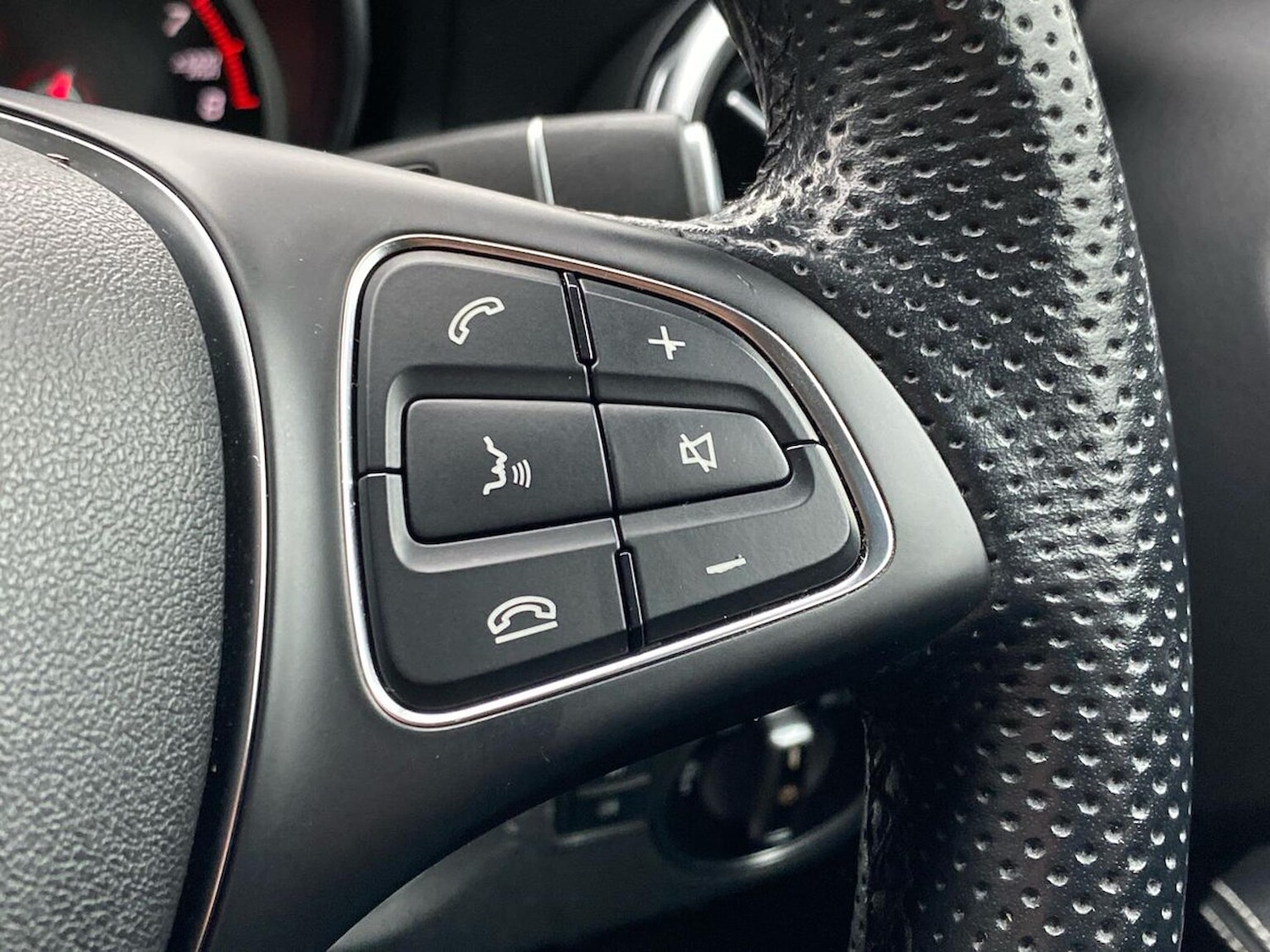 Used Mercedes-Benz GLA 2018 for sale - 77033487: Photo 27