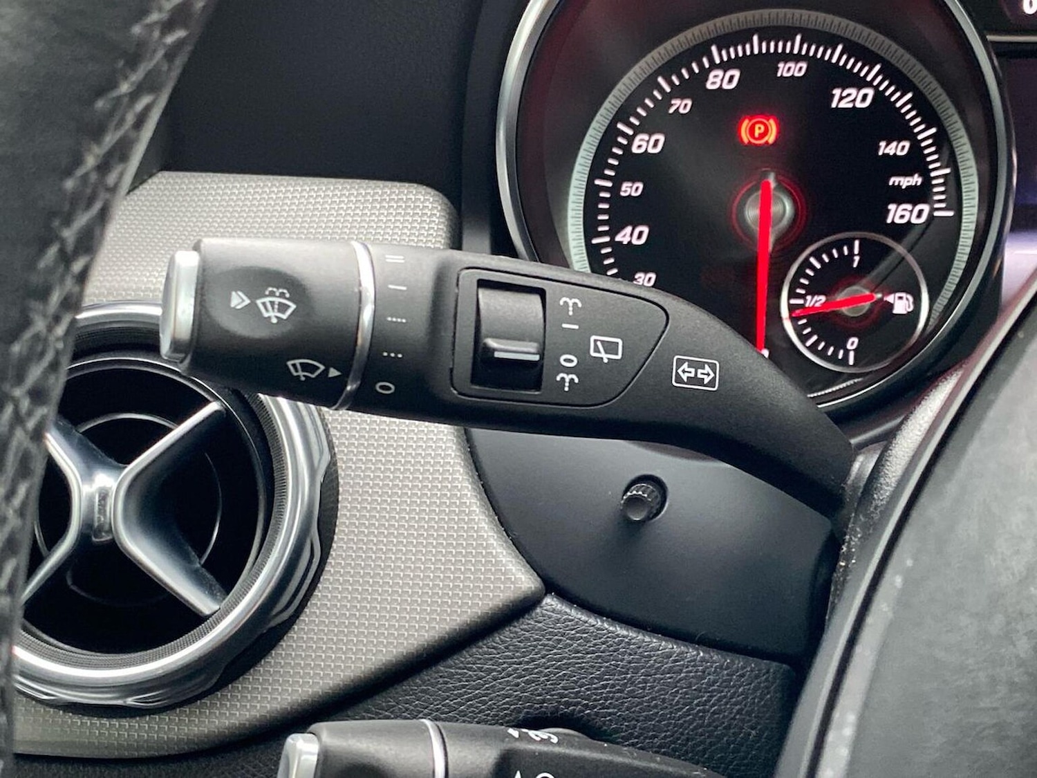 Used Mercedes-Benz GLA 2018 for sale - 77033487: Photo 28