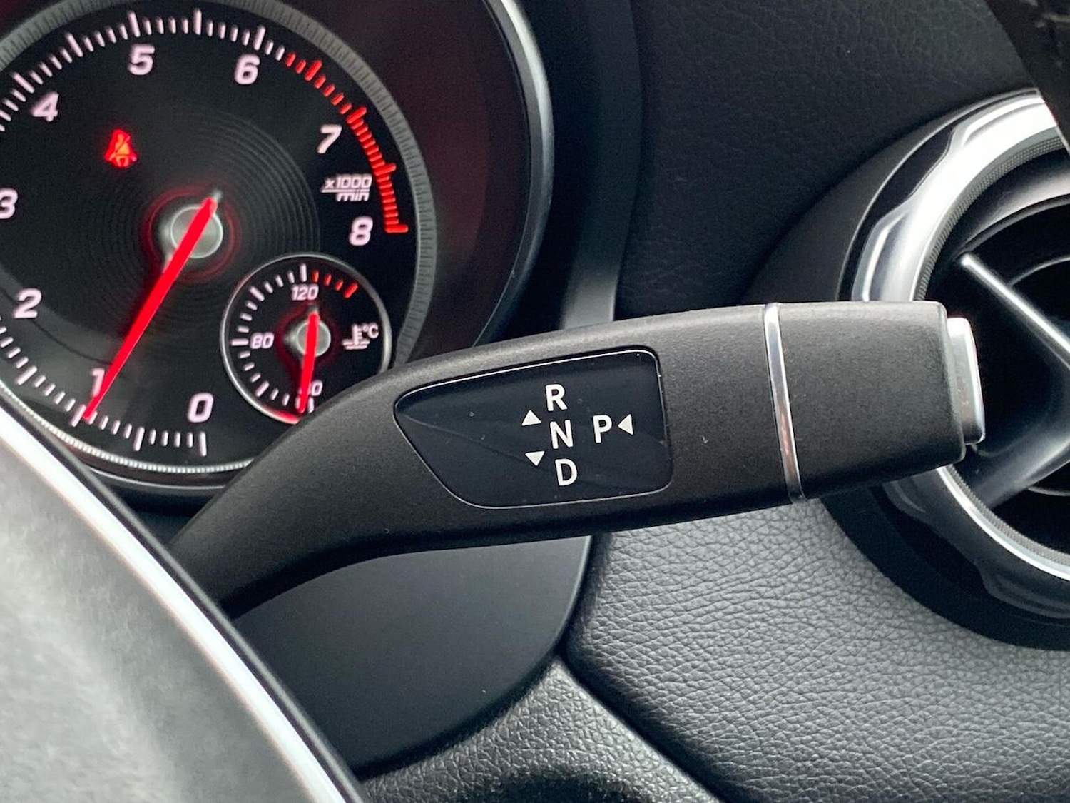 Used Mercedes-Benz GLA 2018 for sale - 77033487: Photo 29